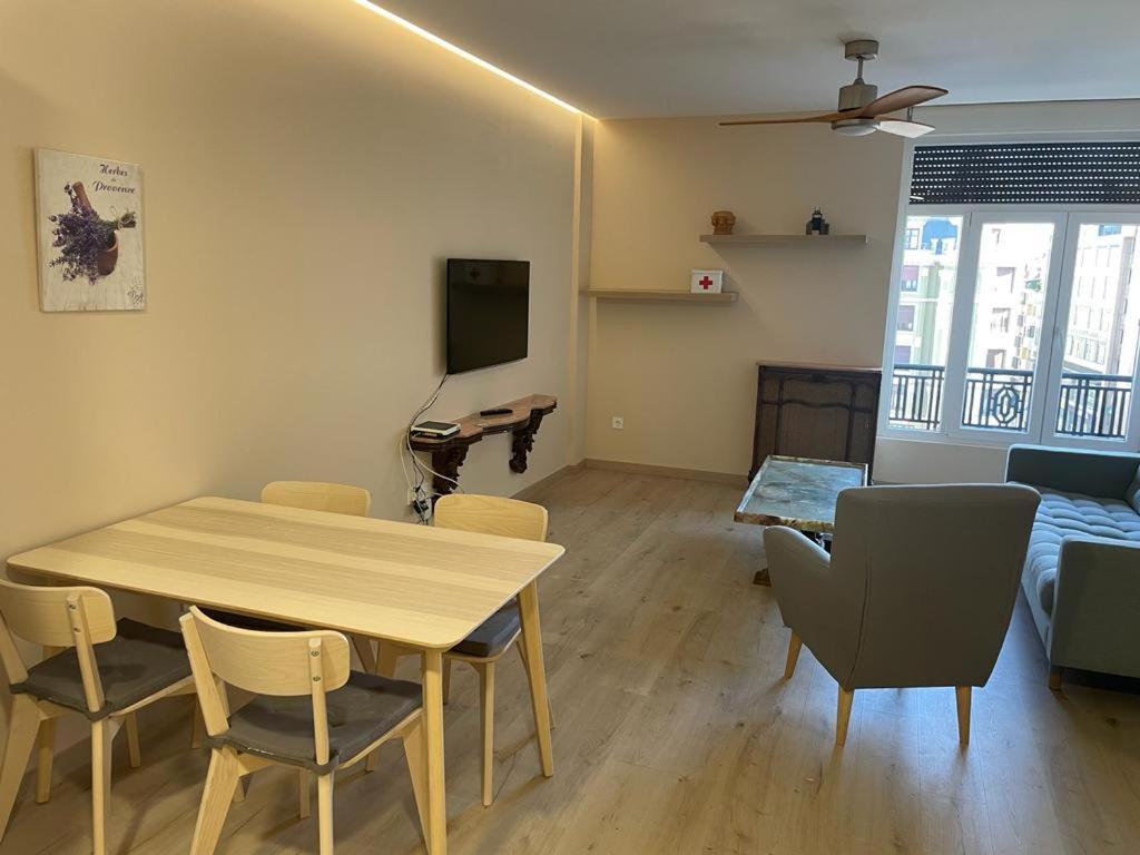 Apartamentos Gyc Vistas A Santo Domingo Leon Ngoại thất bức ảnh