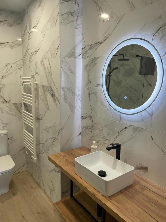 Apartamentos Gyc Vistas A Santo Domingo Leon Ngoại thất bức ảnh